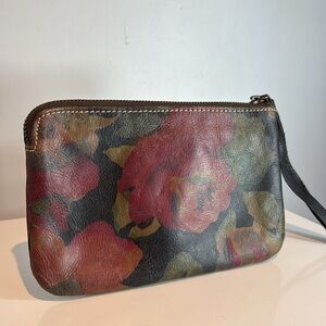 Patricia Nash vintage  floral Cassini floral leather wristlet